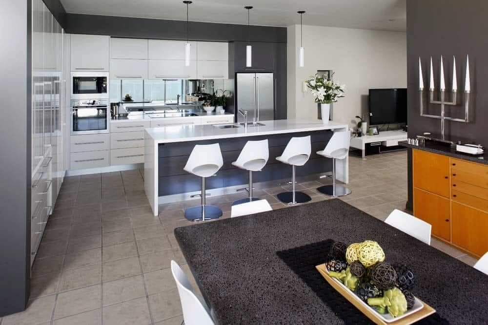hamptons style island kitchen